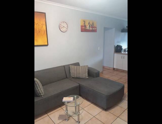 2 BEDROOM APARTMENT FOR SALE IN CRYSTAL PARK